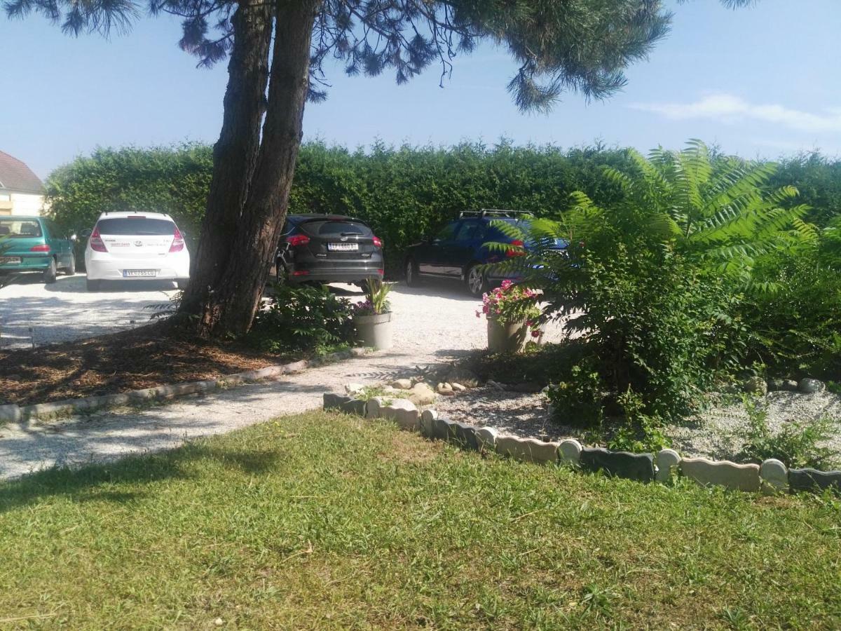 Pension Villa Louise St. Kanzian am Klopeiner See Exterior foto